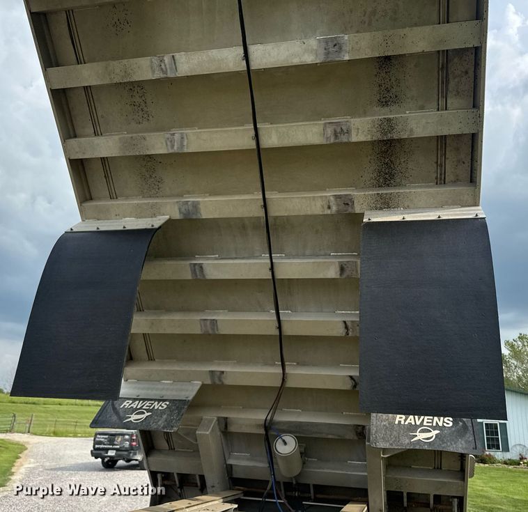 image for item DU7809 2021 Kruze end dump trailer