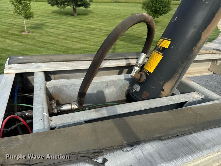 image for item DU7809 2021 Kruze end dump trailer