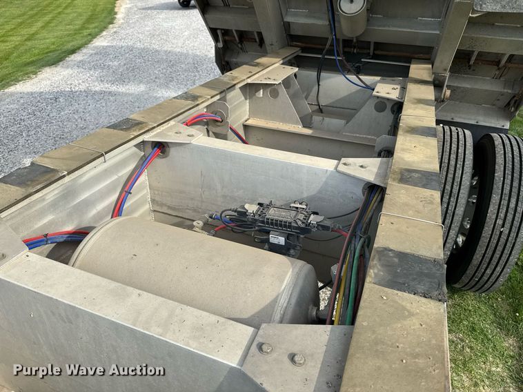 image for item DU7809 2021 Kruze end dump trailer