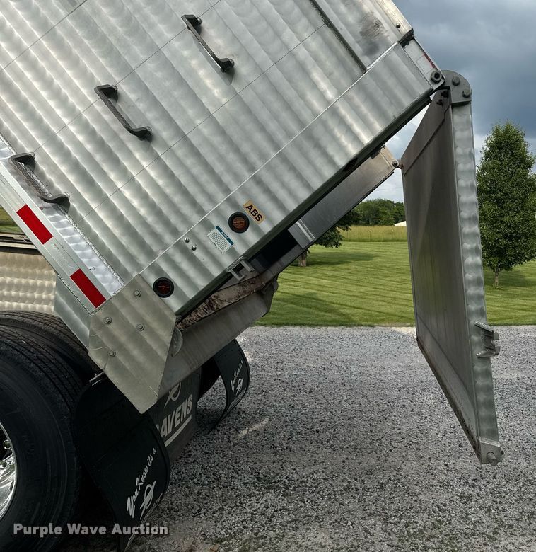 image for item DU7809 2021 Kruze end dump trailer