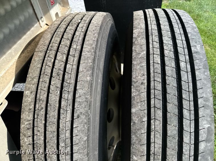 image for item DU7809 2021 Kruze end dump trailer