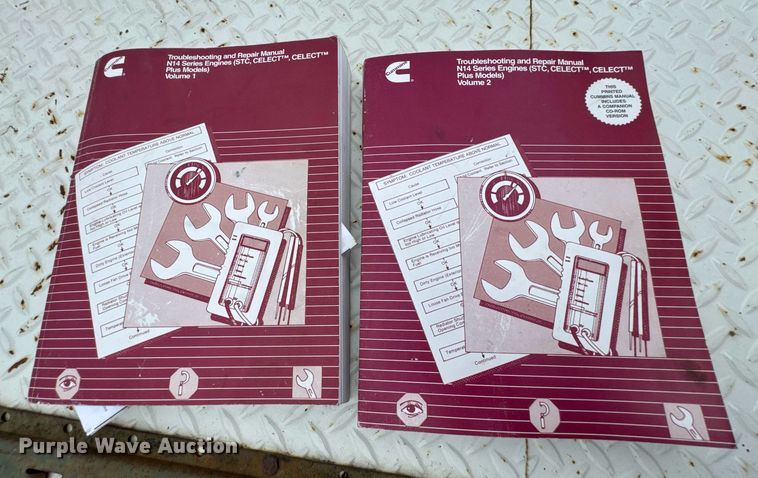 image for item DU9764 1999 Volvo VNL flatbed truck