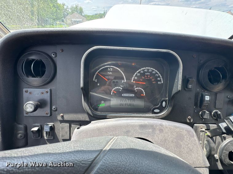 image for item DU9765 2018 Freightliner MT45 refrigerated delivery van