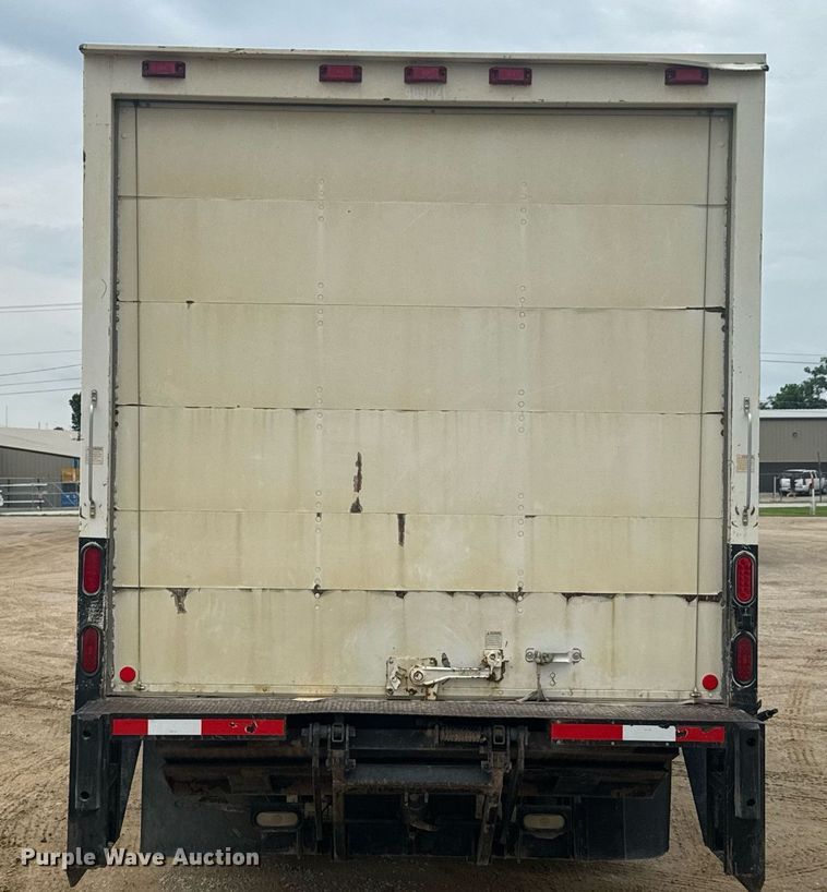 image for item DU9798 2006 GMC W4500 box truck