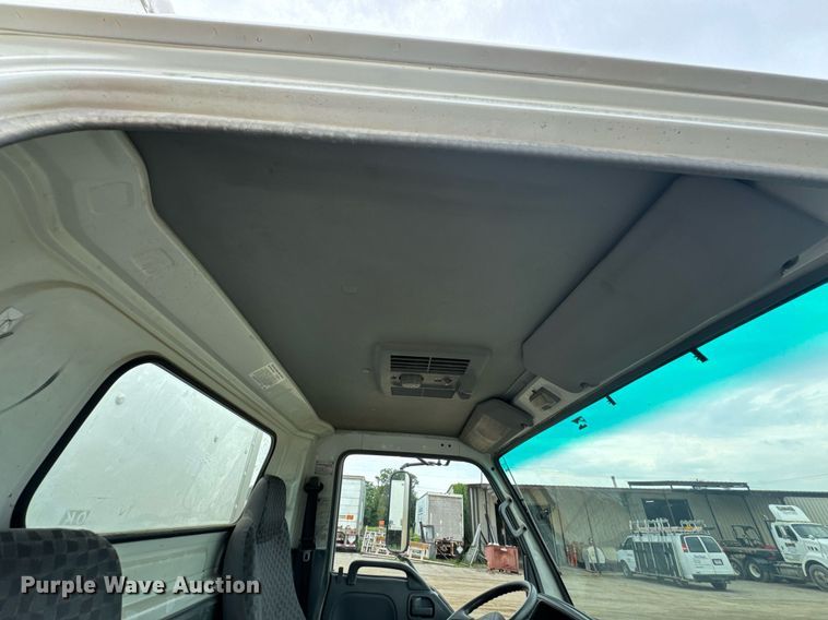 image for item DU9798 2006 GMC W4500 box truck