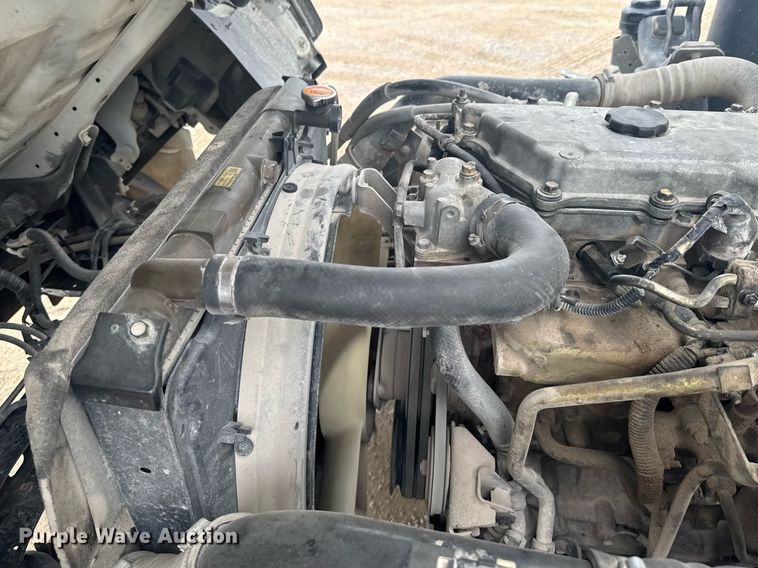 image for item DU9798 2006 GMC W4500 box truck