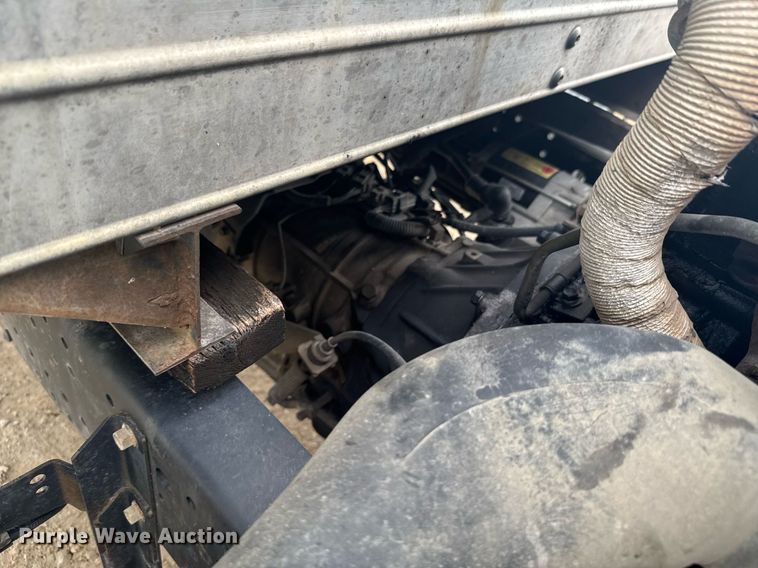 image for item DU9798 2006 GMC W4500 box truck