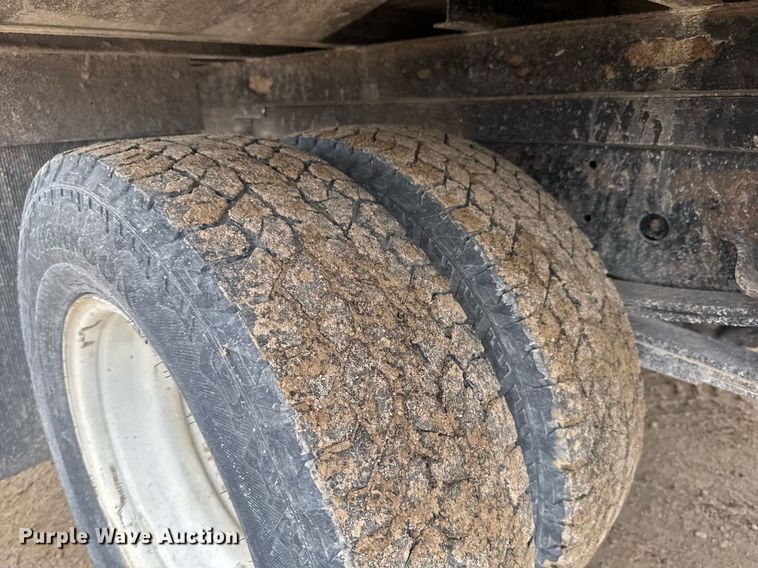 image for item DU9798 2006 GMC W4500 box truck