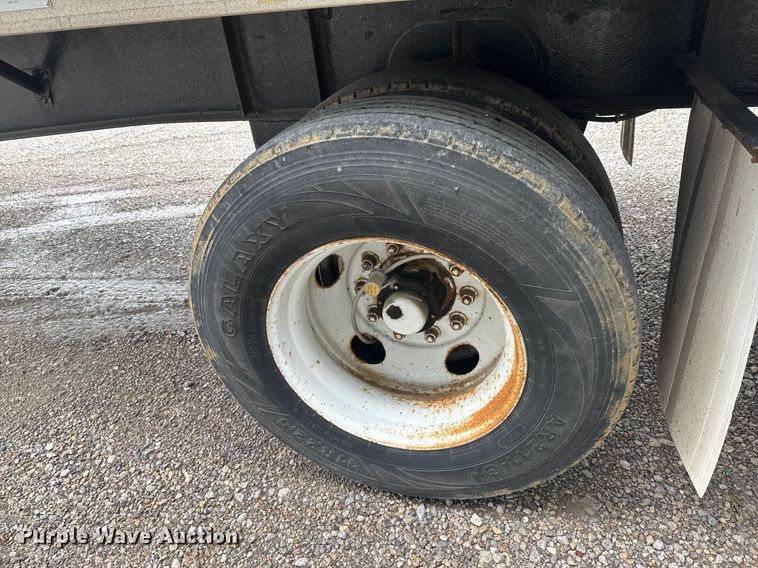 image for item DU9802 1997 Nu Van NVF-53102 side curtain trailer