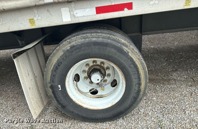 image for item DU9802 1997 Nu Van NVF-53102 side curtain trailer