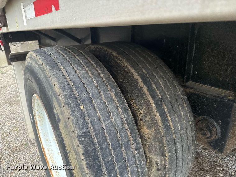 image for item DU9802 1997 Nu Van NVF-53102 side curtain trailer