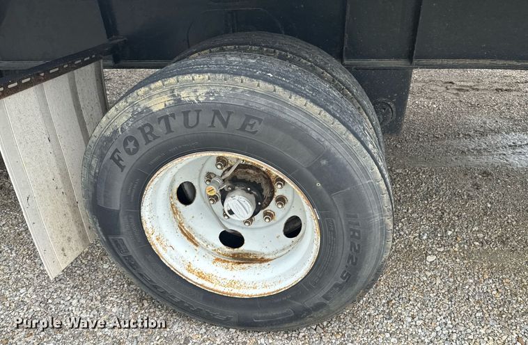 image for item DU9802 1997 Nu Van NVF-53102 side curtain trailer