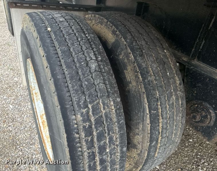 image for item DU9802 1997 Nu Van NVF-53102 side curtain trailer