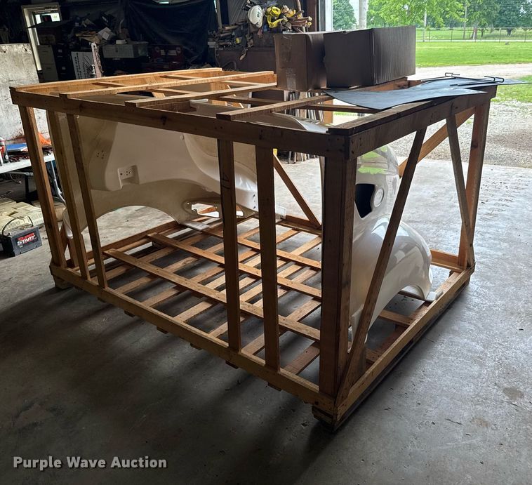 image for item DU9822 Semi truck parts