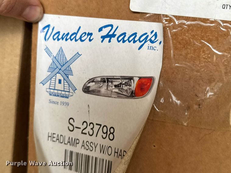 image for item DU9822 Semi truck parts