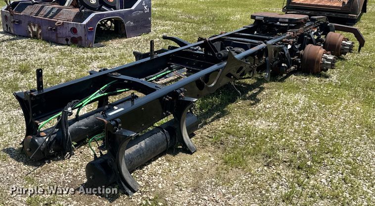 image for item DU9850 Truck chassis