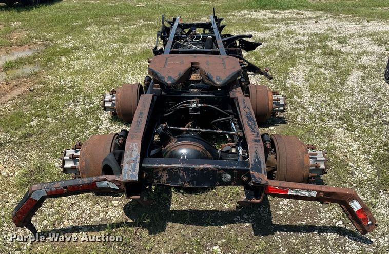 image for item DU9850 Truck chassis