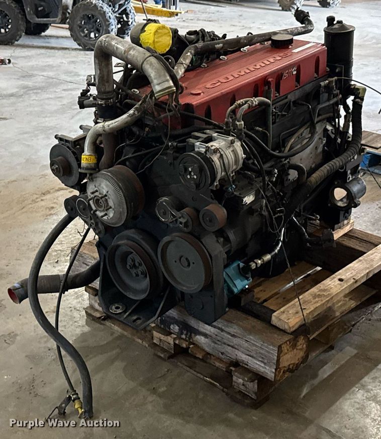 image for item DU9856 Cummins ISM 365 engine