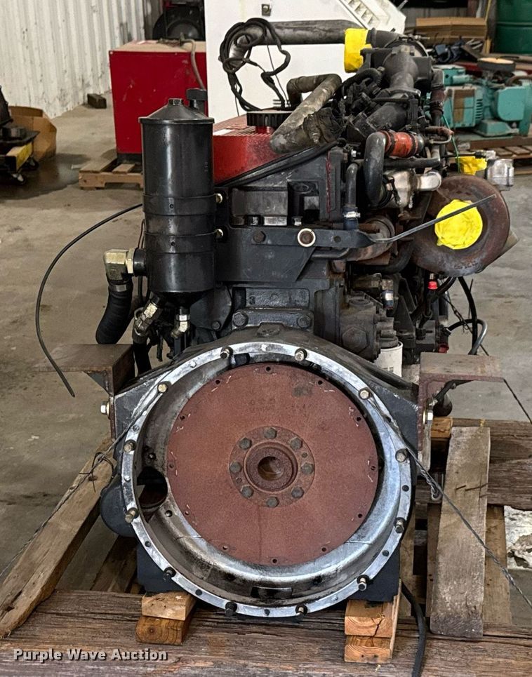 image for item DU9856 Cummins ISM 365 engine