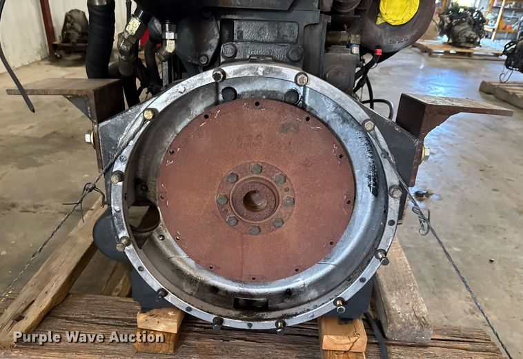 image for item DU9856 Cummins ISM 365 engine