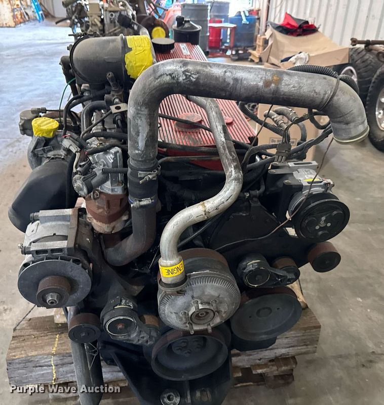 image for item DU9856 Cummins ISM 365 engine