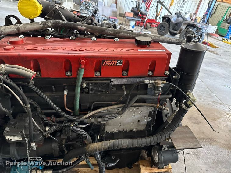image for item DU9856 Cummins ISM 365 engine