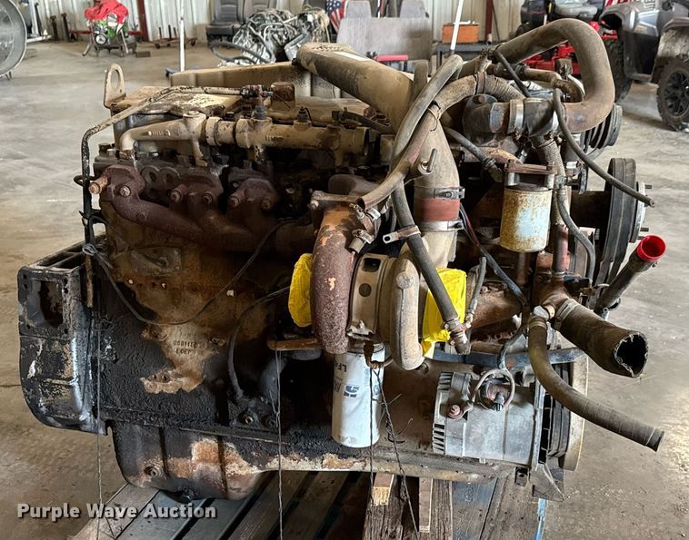 image for item DU9857 Cummins NTC-300 engine