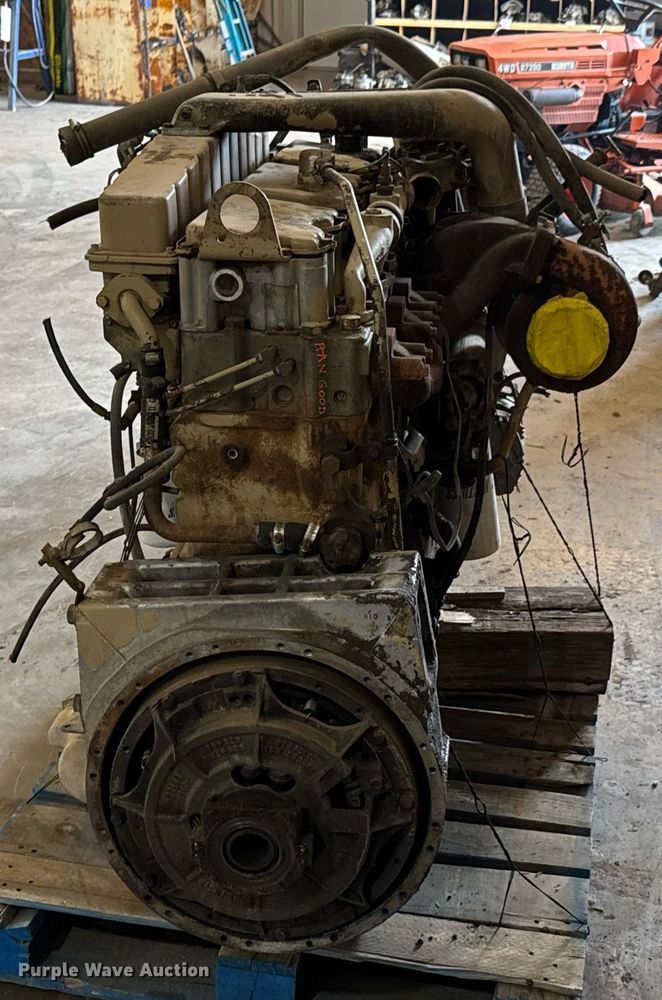 image for item DU9857 Cummins NTC-300 engine