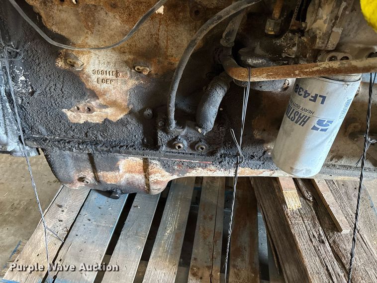 image for item DU9857 Cummins NTC-300 engine