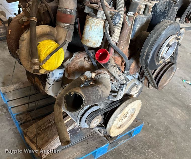 image for item DU9857 Cummins NTC-300 engine