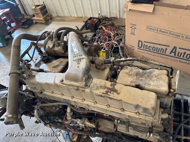 image for item DU9857 Cummins NTC-300 engine