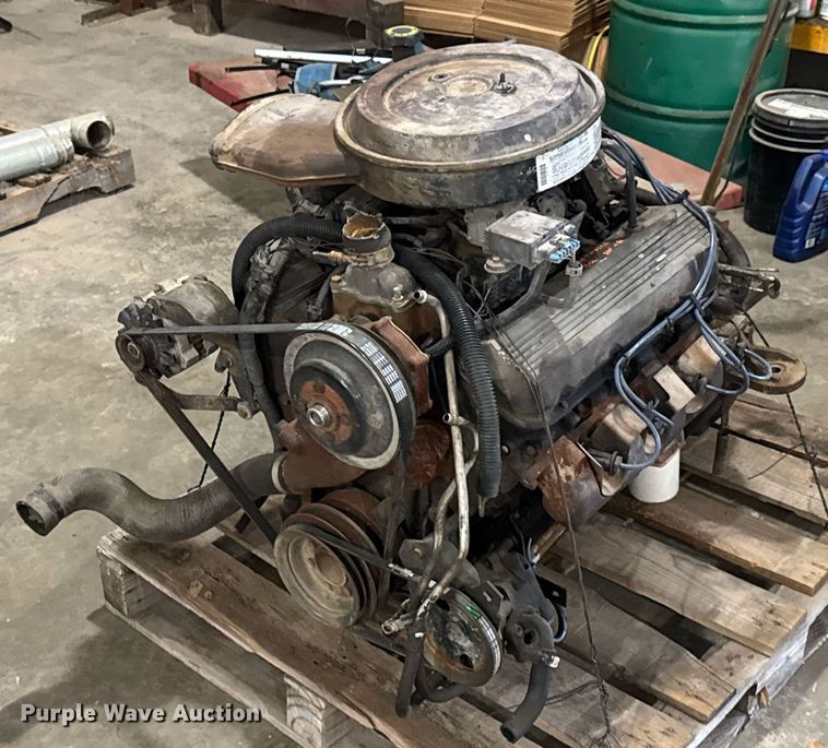 image for item DU9861 1994 General Motors engine