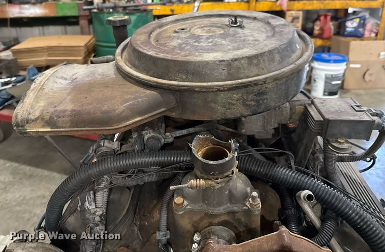 image for item DU9861 1994 General Motors engine