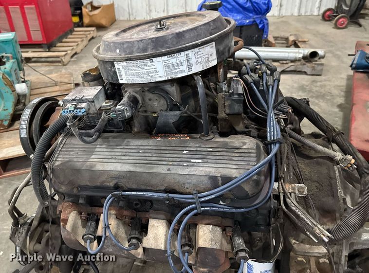 image for item DU9861 1994 General Motors engine