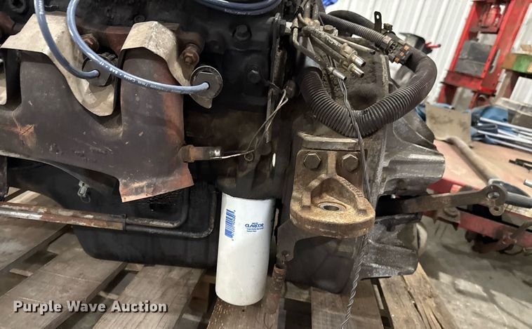 image for item DU9861 1994 General Motors engine