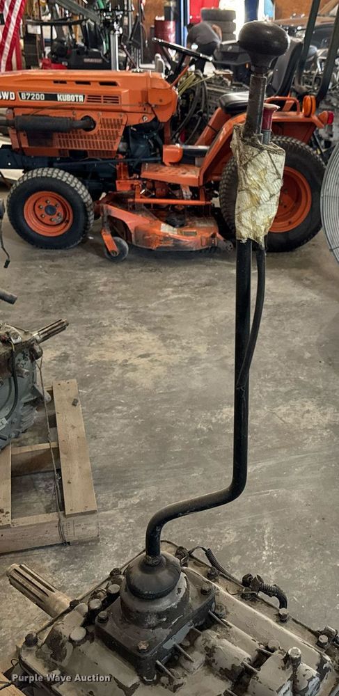 image for item DU9863 (3) Eaton Fuller FS6105 B transmissions