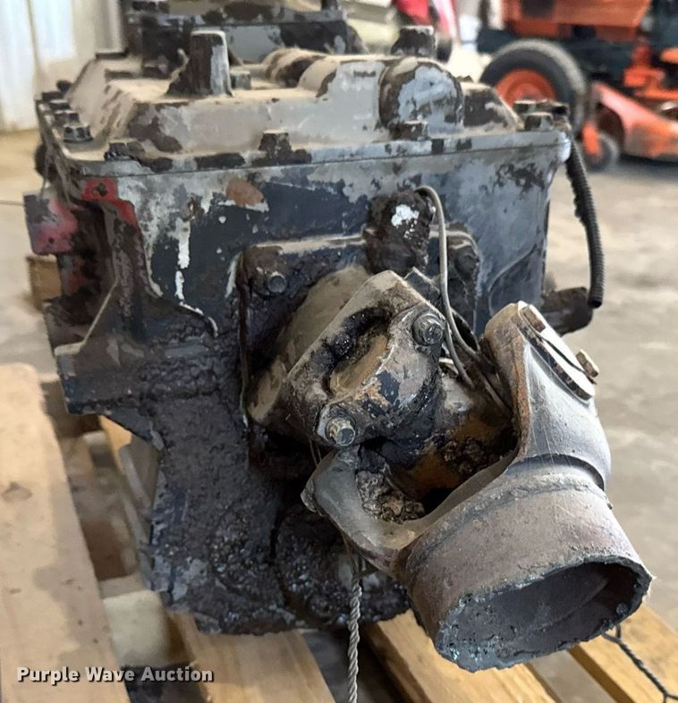 image for item DU9863 (3) Eaton Fuller FS6105 B transmissions