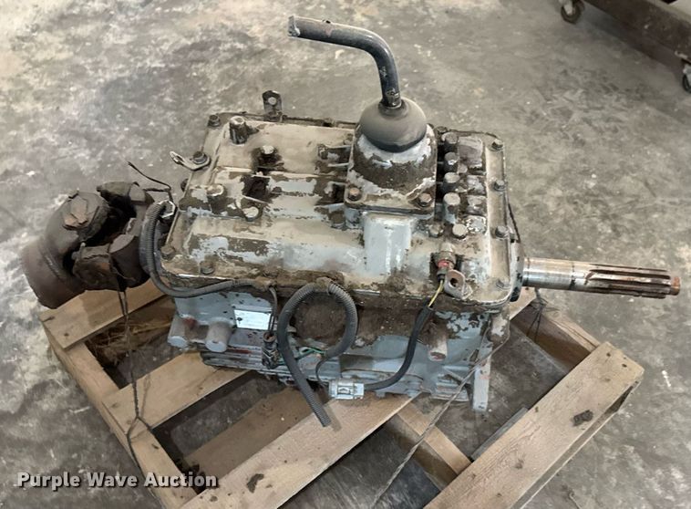 image for item DU9863 (3) Eaton Fuller FS6105 B transmissions