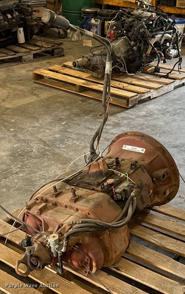 image for item DU9867 Eaton Fuller RT6613 transmission