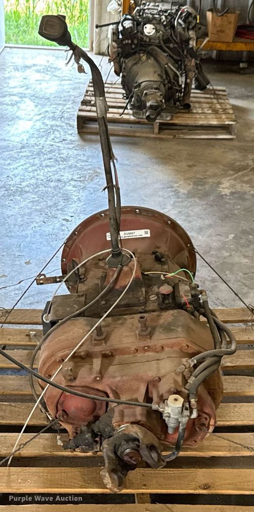 image for item DU9867 Eaton Fuller RT6613 transmission