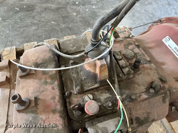 image for item DU9867 Eaton Fuller RT6613 transmission