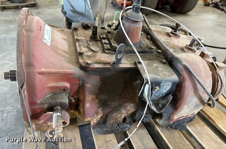 image for item DU9867 Eaton Fuller RT6613 transmission