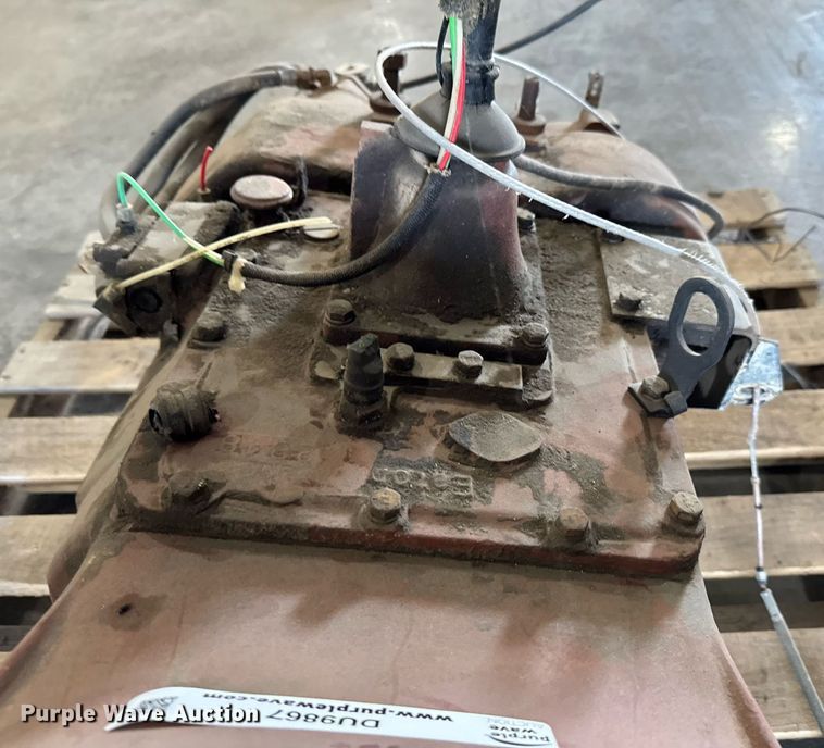 image for item DU9867 Eaton Fuller RT6613 transmission