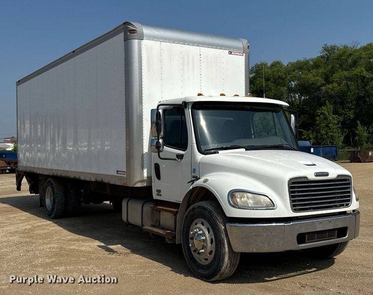 image for item DV2737 2008 Freightliner Business Class M2 box truck