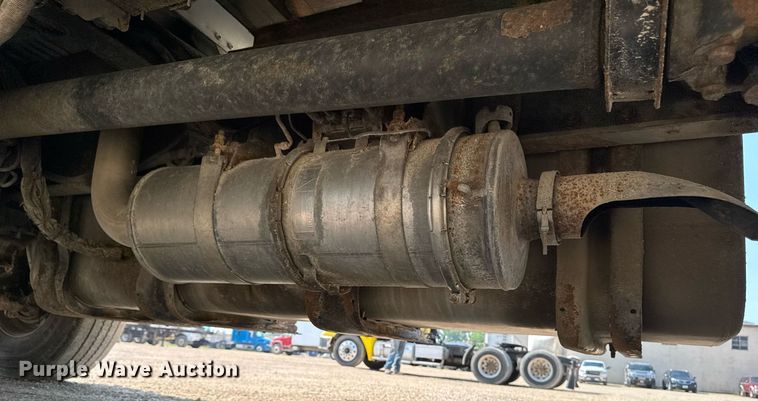 image for item DV2737 2008 Freightliner Business Class M2 box truck