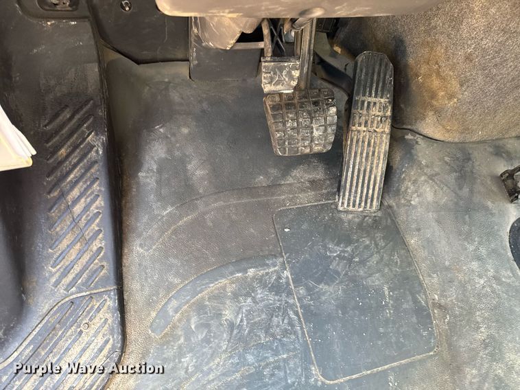 image for item DV2737 2008 Freightliner Business Class M2 box truck