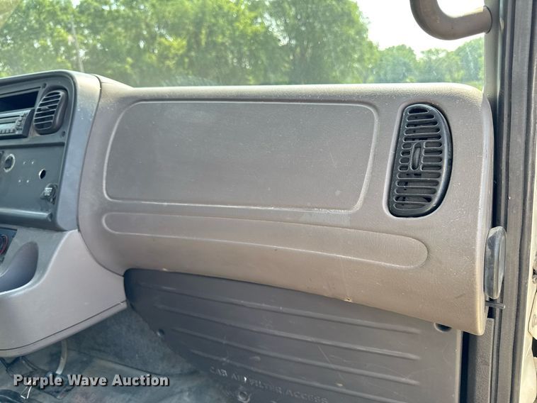 image for item DV2737 2008 Freightliner Business Class M2 box truck