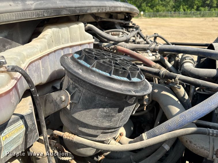 image for item DV2737 2008 Freightliner Business Class M2 box truck