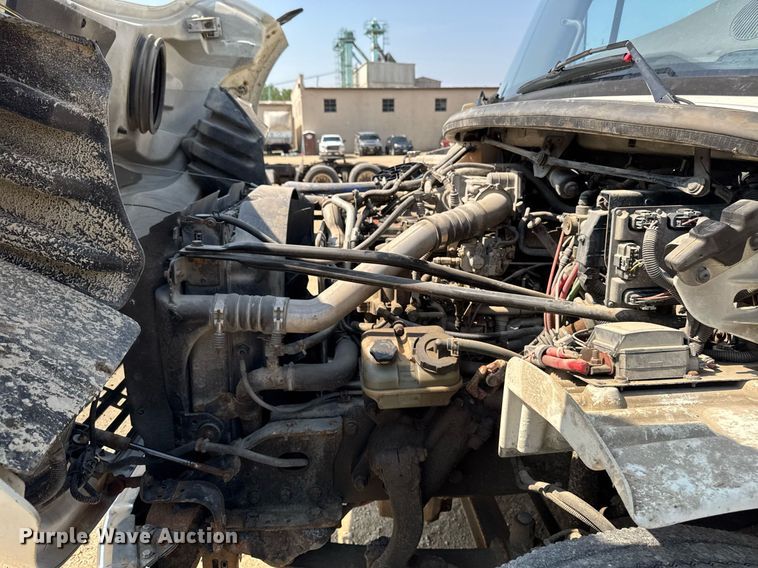 image for item DV2737 2008 Freightliner Business Class M2 box truck