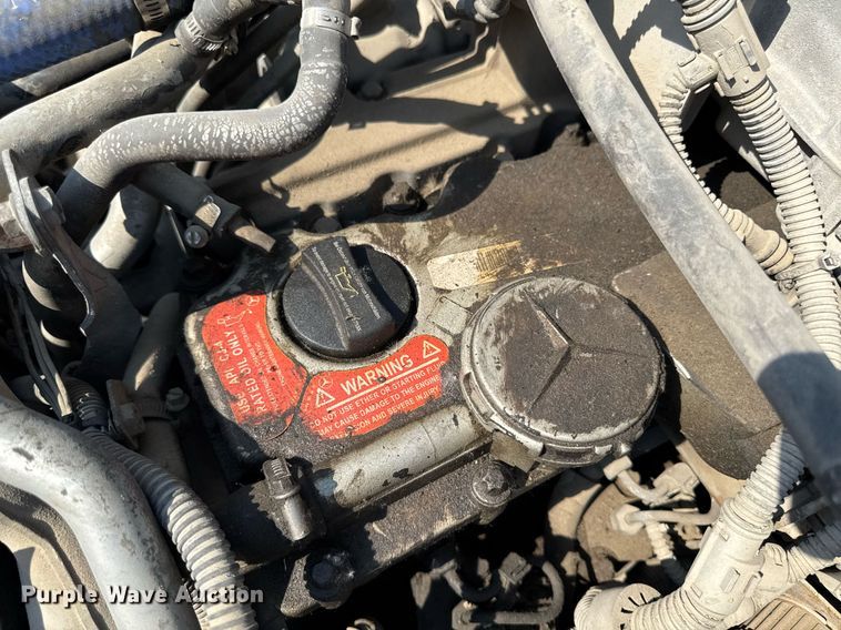 image for item DV2737 2008 Freightliner Business Class M2 box truck